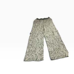 Royalty by Maluma Womens S Zebra Print Wide Leg Cargo Knit Pants Green